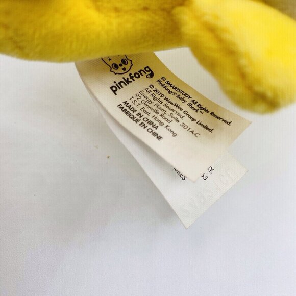 Pink Fong 8 in Baby Shark Plush Yellow 2019 - Picture 3 of 4
